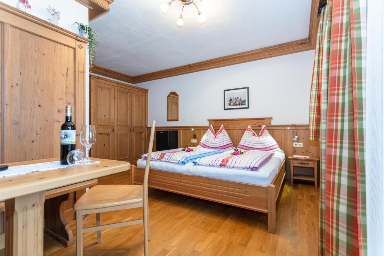 Hotel-Pension Lackenbauer باد هوفغاستين المظهر الخارجي الصورة