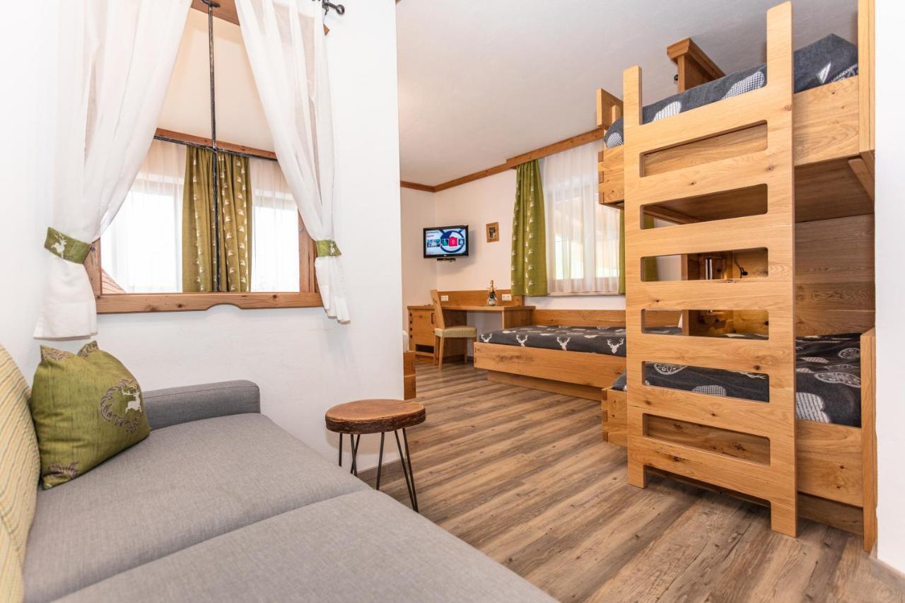 Hotel-Pension Lackenbauer باد هوفغاستين المظهر الخارجي الصورة