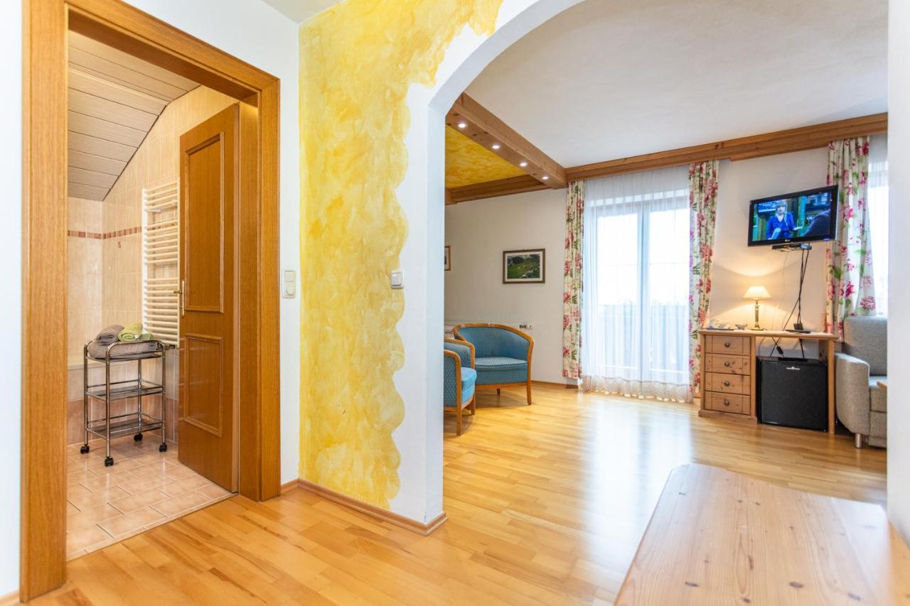 Hotel-Pension Lackenbauer باد هوفغاستين المظهر الخارجي الصورة